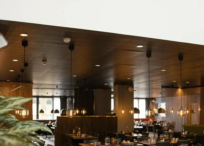 Отель Pommern 4*